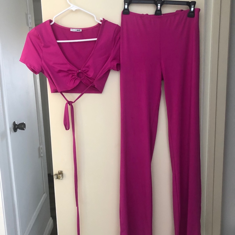 Pink Tie Set - Picture 2 of 4